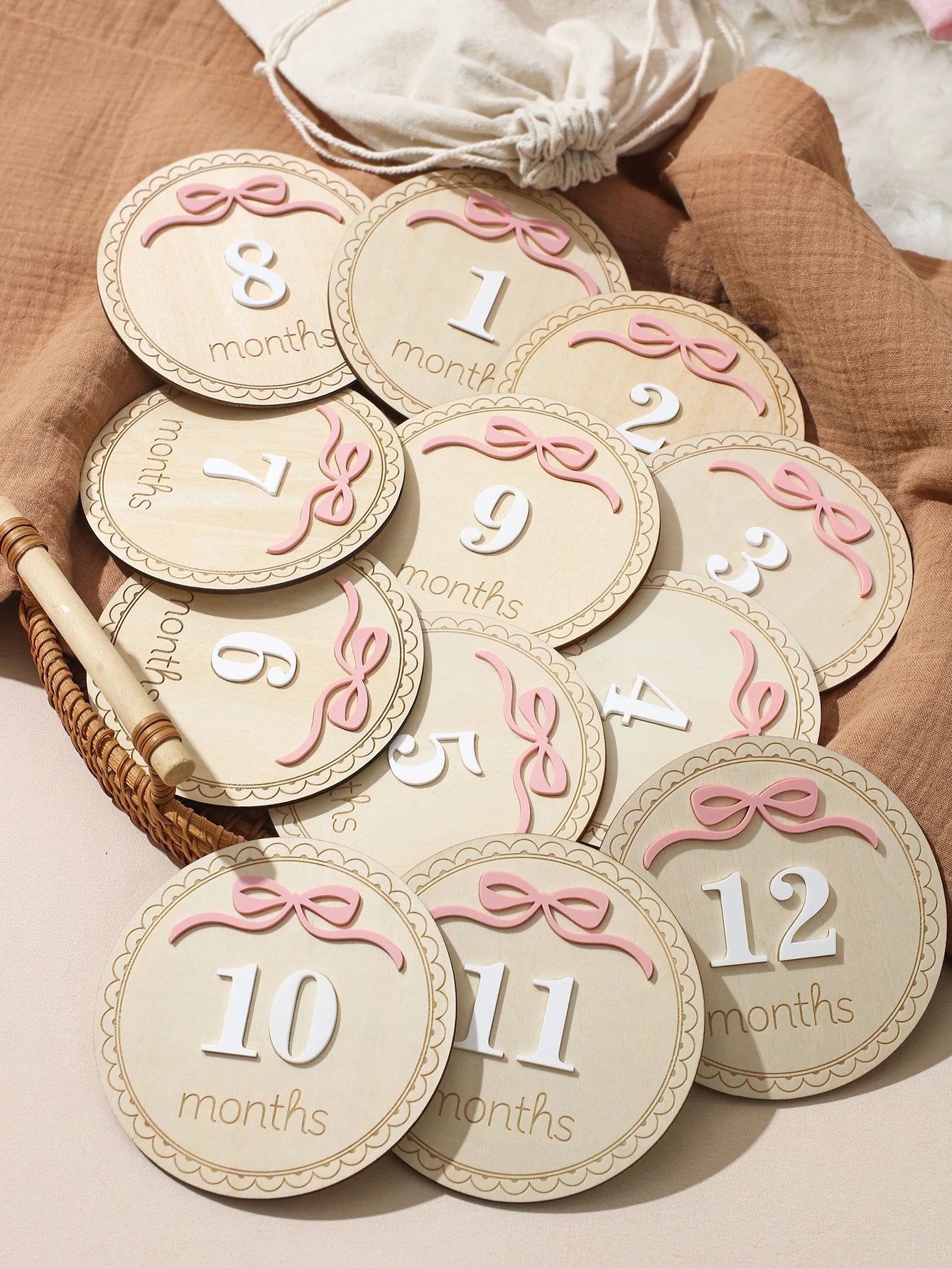 Ylsteed Newborn Photography 1-12 Months Baby Milestone Wooden Discs Pink Bow 3D Engraved Photo Props Keepsake Cards Shower -HD